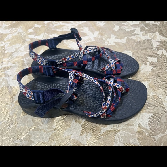Size 10 Chaco sandals - Picture 5 of 5